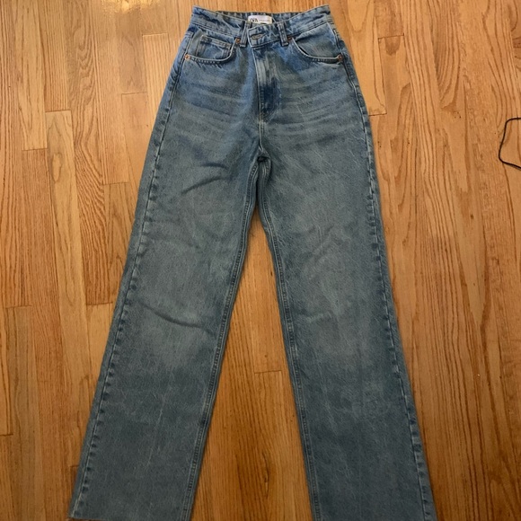 Zara Wide Leg Jeans - Picture 2 of 3